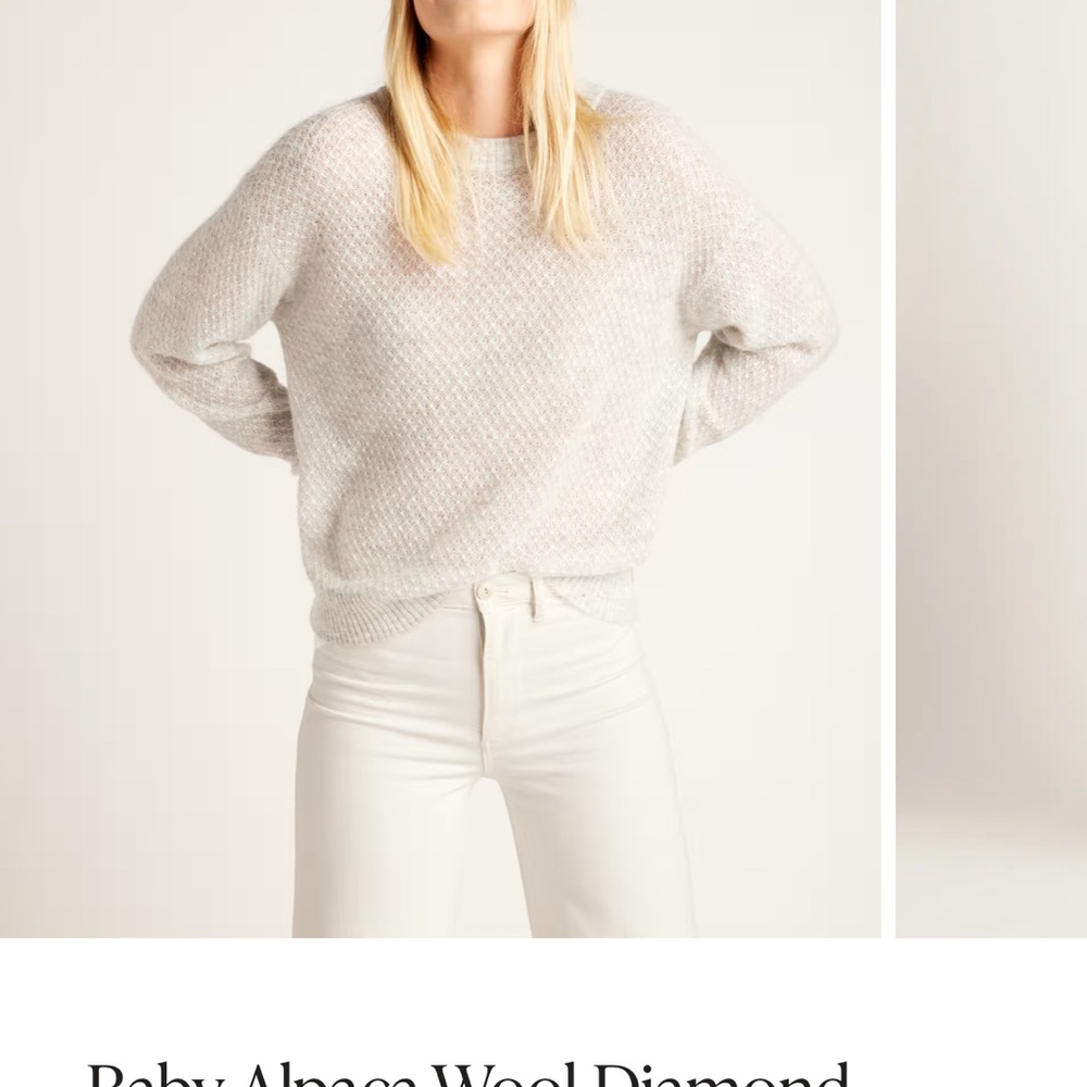 Quince Women's Light Gray Crew Neck Sweater